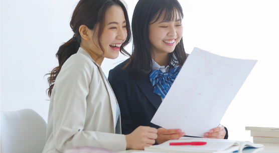 基礎の構築から難関受験までサポートする多彩な塾が立地